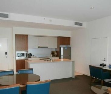 Furnished One Bedroom In Surfers Paradise! - Photo 1