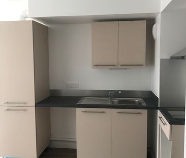 Location Appartement 2 pièces 39m² FLEURY SUR ORNE 14123 - Photo 6