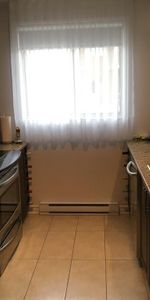 4.5 À LAVAL TRÈS TRANQUILLE AVEC ASCENSEUR!! - Photo 3