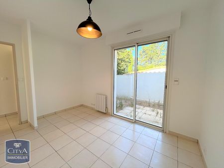 Location Appartement 2 pièces 43m² LES ANGLES 30133 - Photo 4