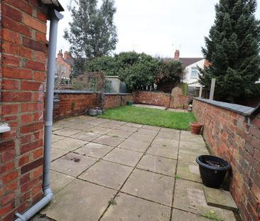 3 bedroom terraced house to rent - Photo 6
