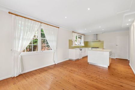 33 The Esplanade, Frenchs Forest, NSW 2086 - Photo 3