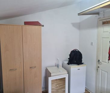 Room in a Shared House, Suffolk Road, N15 - Photo 1