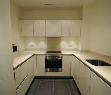 1 Bed Flat, Saffron Central Square, CR0 - Photo 4