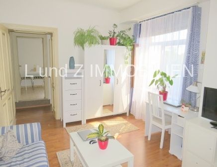 ** 2 Zimmer WG mit einer Küchenzeile ! ** - Photo 1