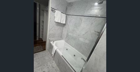 Two-Bedroom Apartment located in the heart of Brisbane CBD - Photo 4