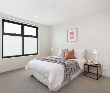 Modern Apartment in Heart of Bentleigh - Photo 3