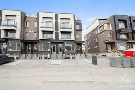 For Lease - 517 Takamose Private Road, Manor Park - Cardinal Glen and Area, Ontario - Photo 3