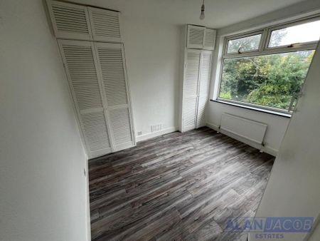 3 bedroom terraced house to rent - Photo 5