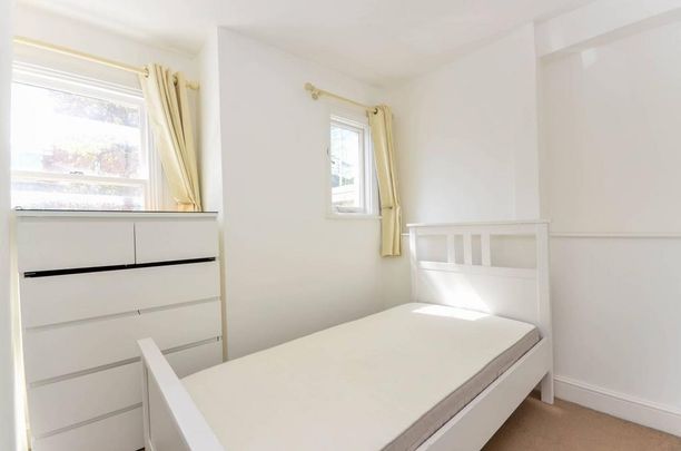 2 bedroom maisonette to rent - Photo 1