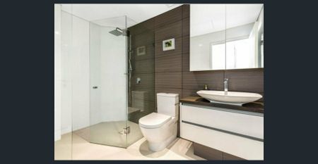 Entertainers Delight - Sun-soaked Oversized Courtyard - Photo 3