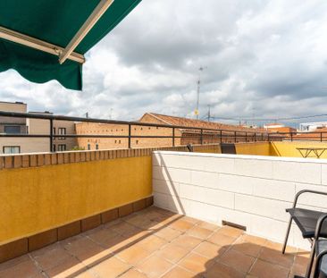 Spacious room with private terrace at Cuatro Caminos - Photo 6