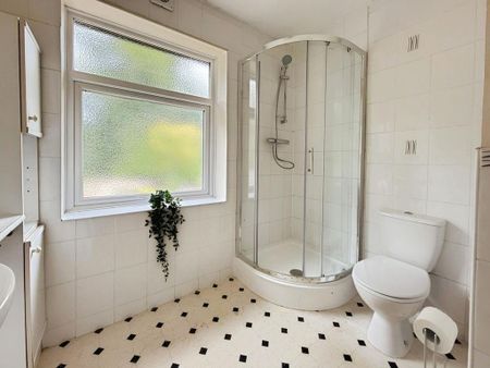 3 bedroom detached house to rent - Photo 4