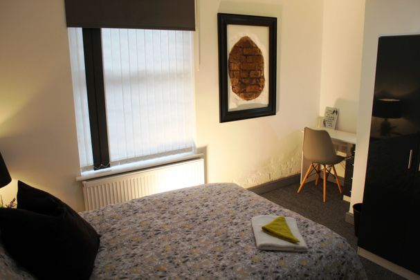 Great location room ASHTON! - Photo 1