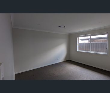 Near New Picture Perfect Family Home, Walking Distance to Parks & S... - Photo 6