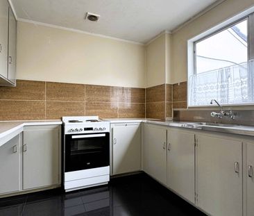 3 Bedroom home in Prime Location - Photo 5