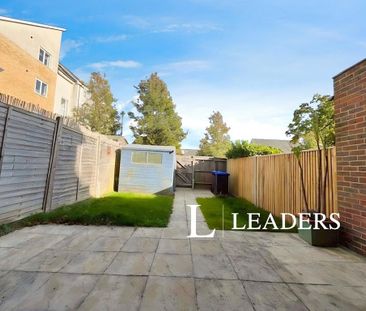 3 bedroom terraced house to rent - Photo 3