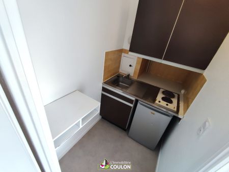 Location Appartement 1 pièce 25m² - Photo 3