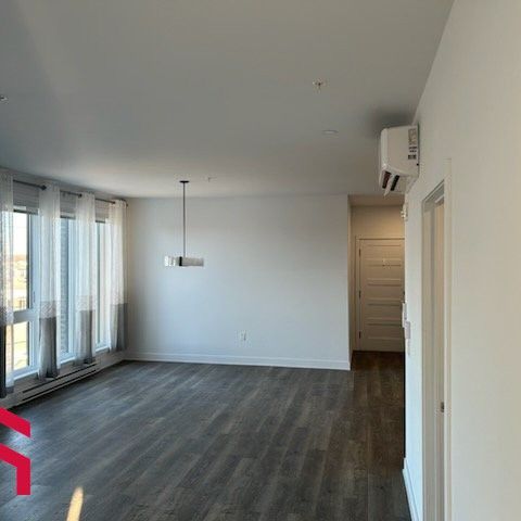 Appartement Mirabel À Louer - Photo 1