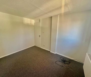 2 bedroom townhouse to rent - Photo 5