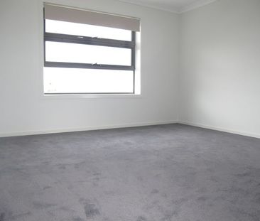 "GREAT CENTRAL LOCATION!" - Photo 3