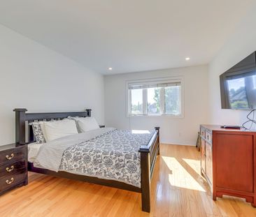 For Lease - 2535 Andover Road, Oakville, Ontario - Photo 2