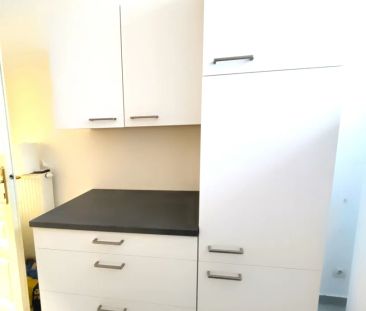 | BESONDERS HÜBSCHE | ALTBAUWOHNUNG | IN SEHR | GUTER INNENHOFLAGE - Photo 1