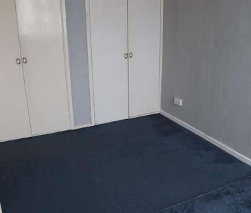 Thrales Close, Luton, LU3 - Photo 2