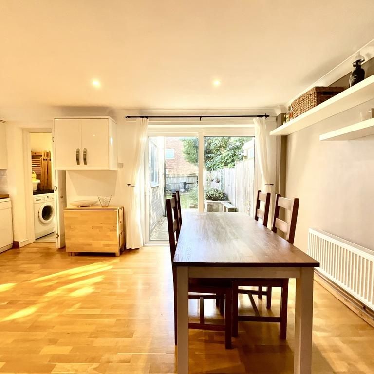3 bedroom semi-detached house to rent - Photo 1