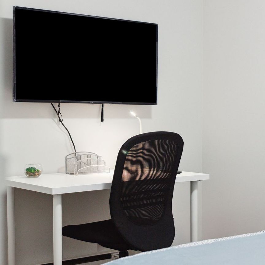 Deluxe Basic - Somerset, Halifax - Photo 1