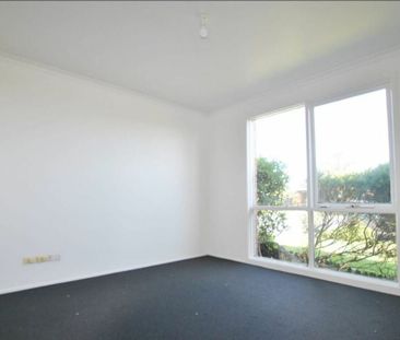 THREE BEDROOM PLUS STUDY HOME - Photo 4