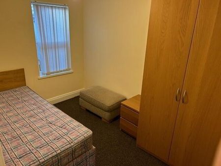 105 Greenore Street, Cregagh, Belfast, BT6 8NF - Photo 5