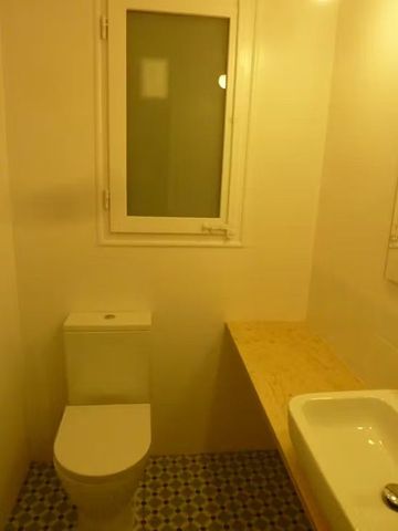 Carrer del Rosselló, Barcelona, Catalonia 08037 - Photo 5