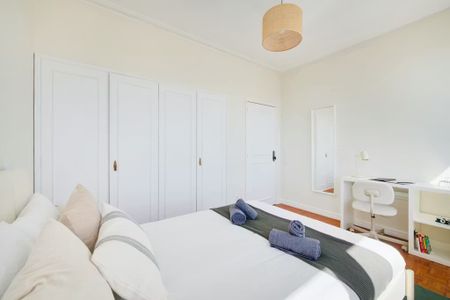 Rua Latino Coelho, Lisbon, Lisbon 1050-132 - Photo 4