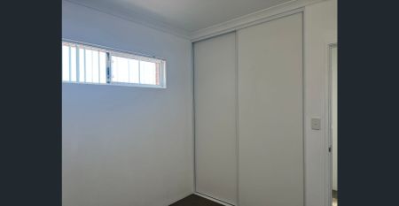 Three Bedroom Home - Photo 2