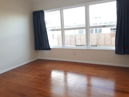 Property Management34 Ocean View Rd, Northcote - House for Rent - Photo 2