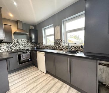 3 bedroom end of terrace house to rent - Photo 6