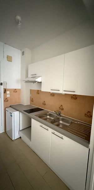 Studio de 31,09 m2, quartier Villebourbon - Photo 1