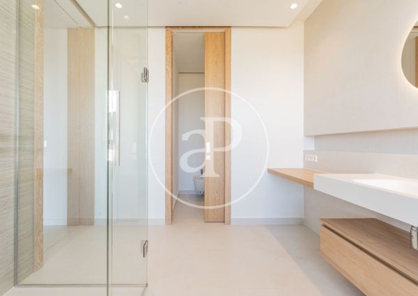 Triplex penthouse for rent in La Finca