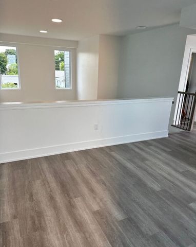 For Lease - 19 West Street Unit# 4, Kawartha Lakes, Ontario - Photo 2