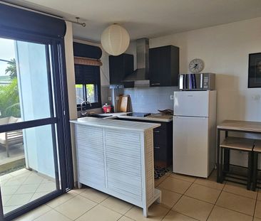Location Appartement 1 pièce 26m² LES AVIRONS 97425 - Photo 4