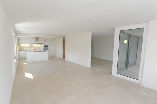 Helle 3.5-Zimmer-Wohnung mit Seeblick an der Seestrasse in Thalwil - Foto 1