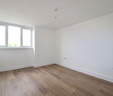 3 bedroom maisonette to rent - Photo 4