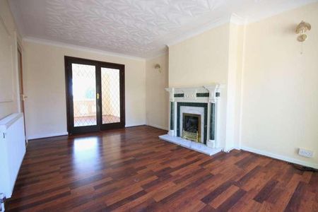 Pendle Close Wigan, WN5 - Photo 2