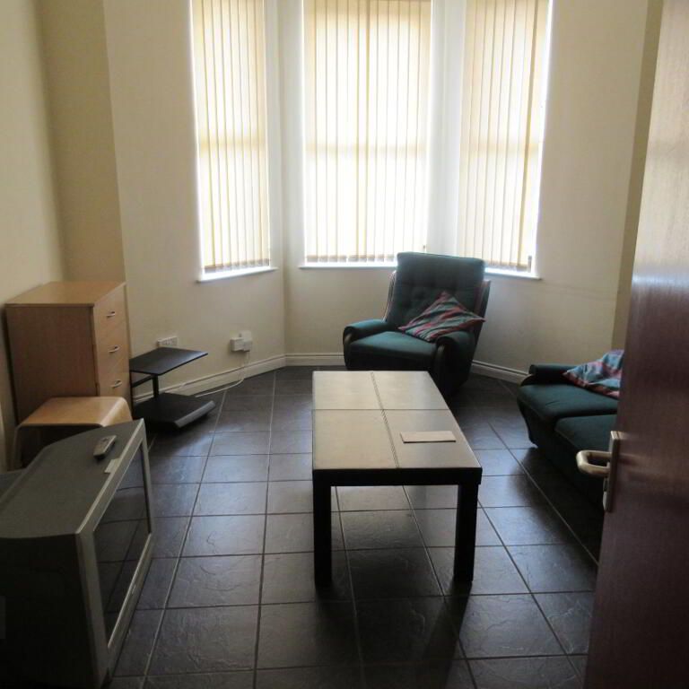 Great Apartment, 61a Fitzwilliam Street, Queens Quarter, Belfast, BT9 6AX - Photo 1