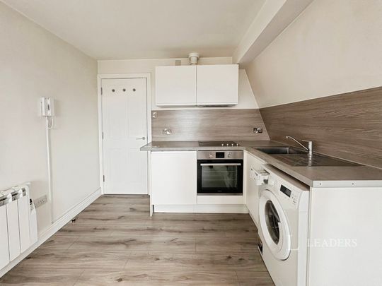 apartment to rent Howard Place, Brighton, East Sussex, BN1 - Photo 1