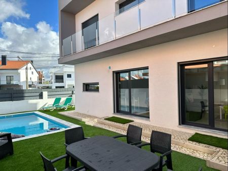 4 room luxury Detached House for rent in Seixal, Distrito de Setúbal - Photo 3