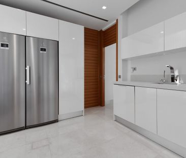 7 bedroom luxury Villa for rent in Nueva Andalucia, Andalusia - Photo 2