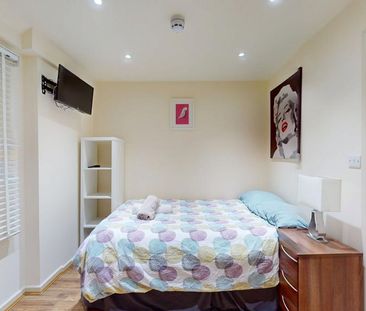 Studio to rent - Photo 3