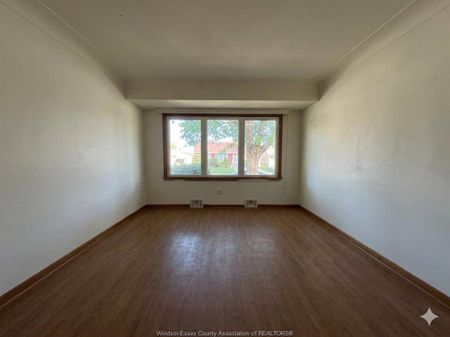 For Lease - 1255 DOT, Windsor, Ontario - Photo 2
